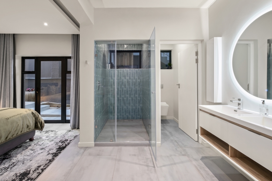 To Let 2 Bedroom Property for Rent in Camps Bay Western Cape